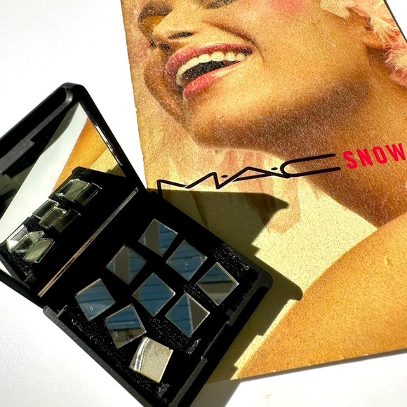MAC Cosmetics Accessories - NWOB Vintage MAC Hair Mirrors and Snowgirl Launch  Appointment Card